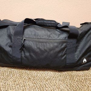 Nixon Pipes 35L All Black Nylon Duffle Bag